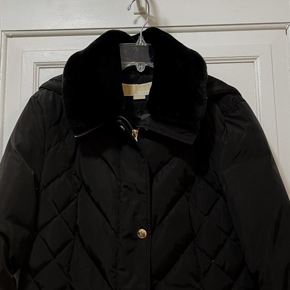 Michael Kors Coat PS Petite Small Black Down Quilted Fur Collar Hood Jacket EUC - Picture 3 of 11